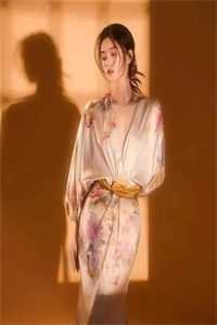 黎明夕照无删减