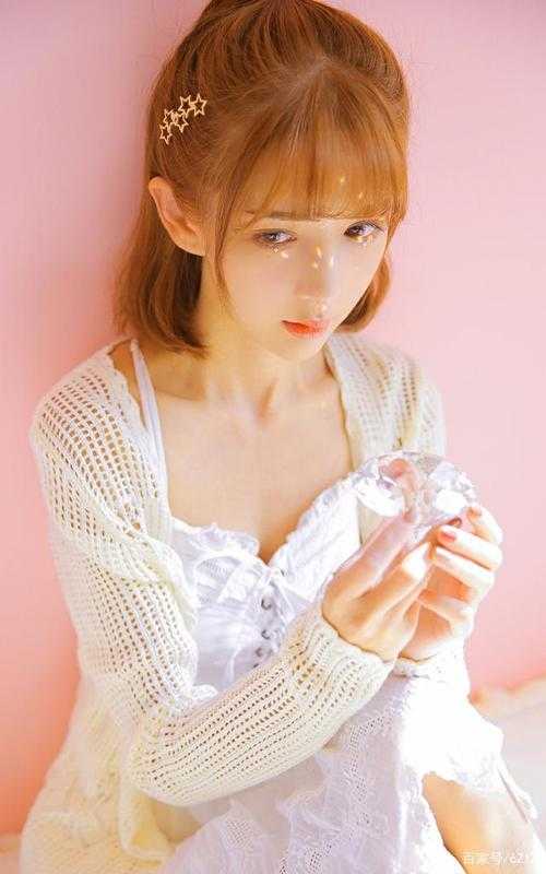 知道我的美甲一万五后，大龄女同事气疯了新上热文