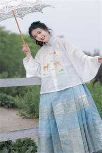 云中他寄笙歌来火爆小说