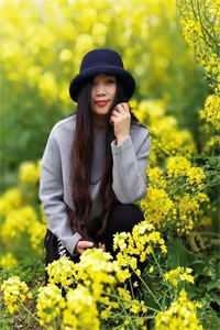 妈妈离婚后成钓系美强惨篇章