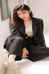 陪他东山再起后，他把婚戒给了小白花良心推荐